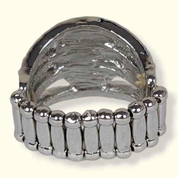 (2/$20) Faux Pearl Rhinestone Stretch Ring - Picture 4 of 6